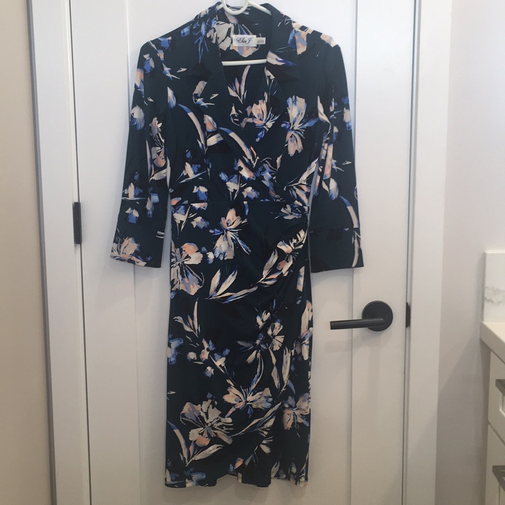 Eliza J Collared fauz wrap floral dress